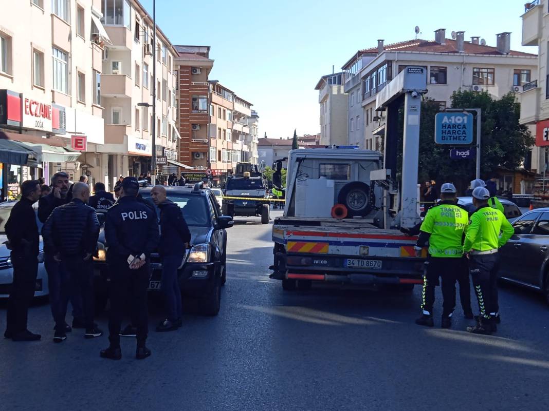 Emekli subay ve avukat oğlu polise çekiçle saldırdı! Yaralılar var 1